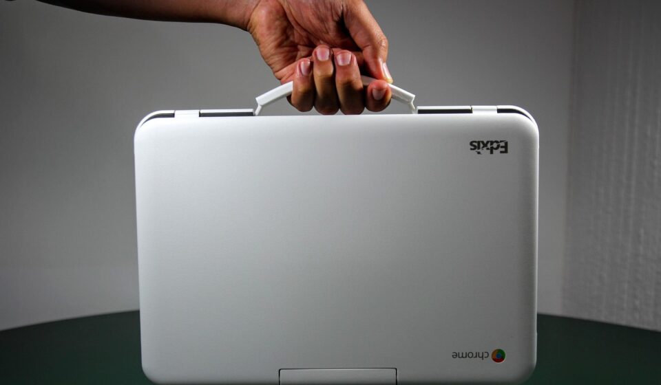 chromebook, education, children, guatemala, technology, teaching, students, school, gray school, gray education, chromebook, chromebook, chromebook, chromebook, chromebook
