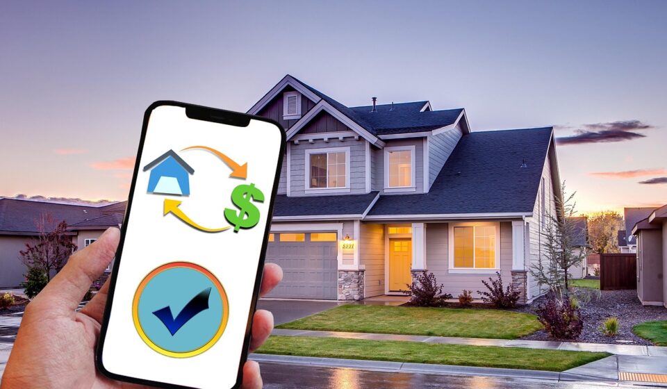 house, smartphone, online banking, buying a house, application, mortgage, loan, banking, money, finance, the attachment, to buy a house, gil, country house, duty, bank, ok, app, investment, sale, realtor, rent, mortgage, mortgage, mortgage, loan, loan, realtor, realtor, realtor, realtor, realtor, rent