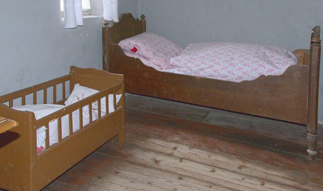 farmhouse, cot, bedroom, bed, room, museum, vintage, interior design, furniture, cot, cot, cot, cot, cot, bedroom, bedroom
