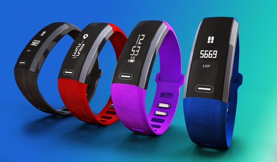 heart rate monitoring device, bp monitoring device, health monitoring device, fitness band, pearls band, health tracker, blue health, blue heart, blue fitness, blue workout, fitness band, fitness band, fitness band, fitness band, fitness band