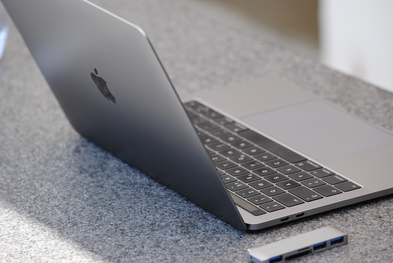 macbook pro, adapter, usb-c, macbook, apple, technology, laptop, outdoors, computer, keyboard, touchbar, touch id, fingerprint scanner, macos, sierra, high sierra, el capitan, macbook pro, macbook pro, macbook pro, macbook pro, macbook pro