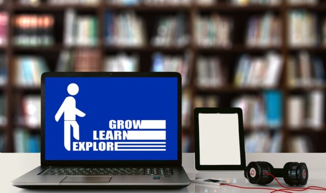 to learn, growth, training, books, a book, library, laptop, tablet, headphones, knowledge, development, teaching, literature, library, library, laptop, knowledge, development, teaching, teaching, teaching, teaching, teaching