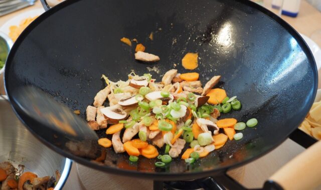 vegetables, vegetable pan, carrots, leek, mushrooms, flesh, food, nourishment, dish, wok, shredded, wok, wok, wok, wok, wok