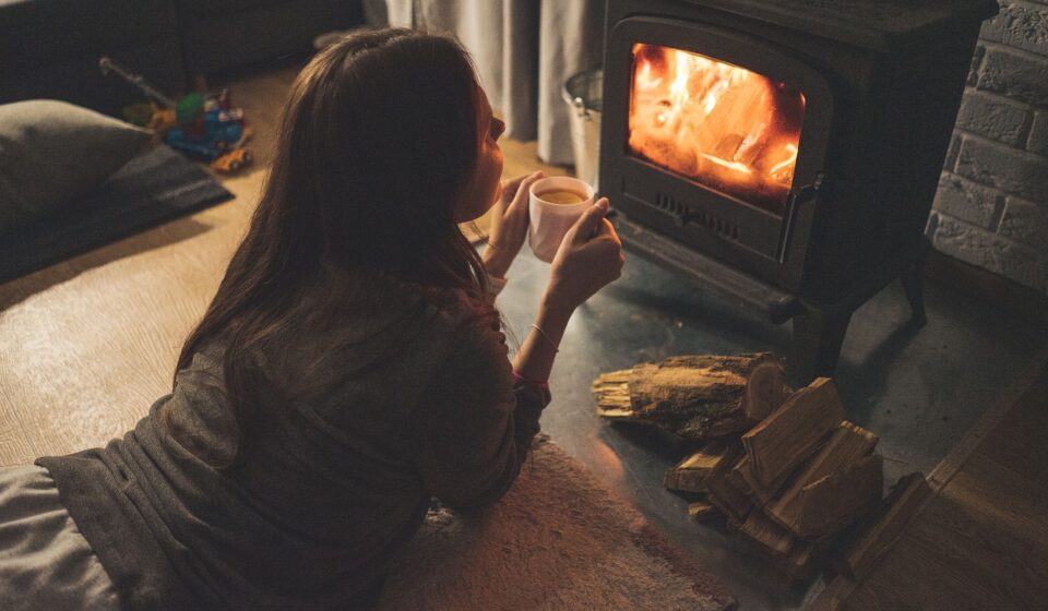 christmas wallpaper, woman, fireplace, mug, coffee, cozy, fire, warm, coffee cup, winter, hot, cup, female, person, house, comfort, room, tea, tea cup, holiday, christmas, lifestyle, season, comfortable, interior
