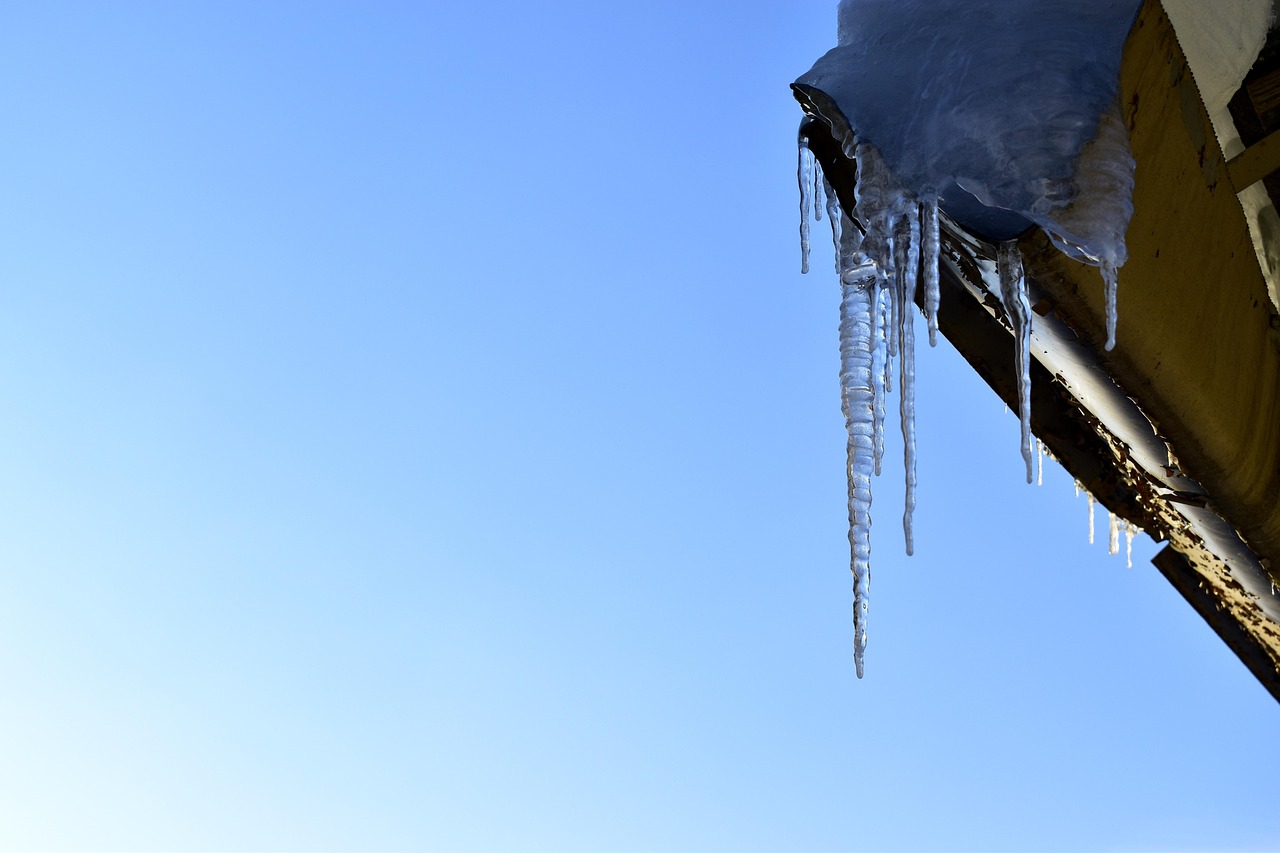 icicles, winter, gutter, sky, roof, ice, nature, frozen