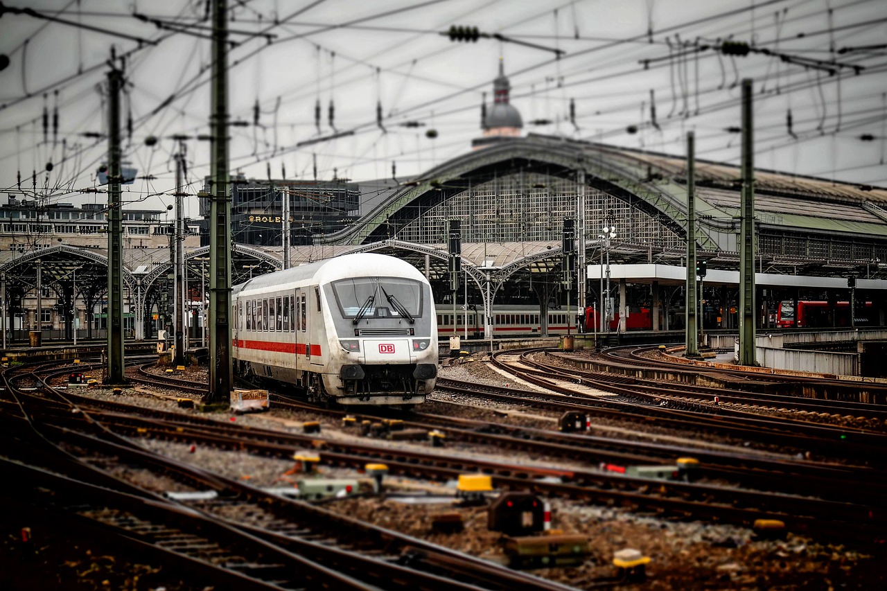 train, tracks, train station, railroad, train tracks, railway system, railway tracks, railway station, cologne, railway, rails, steel structure, cologne main station, central station, steel, train, train, train, train, train, train station, railway station, railway